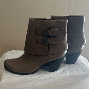 boc Brown Ankle Boots with Double Buckles